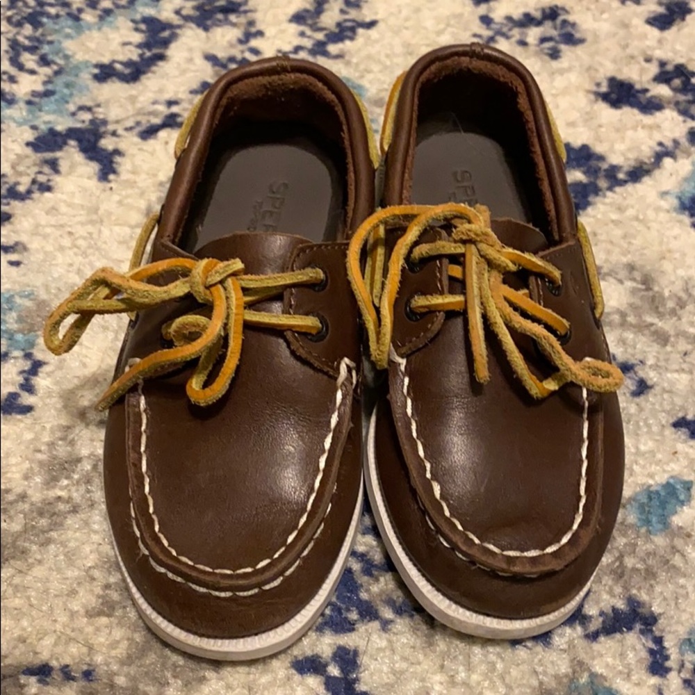 Sperrys Top-Siders